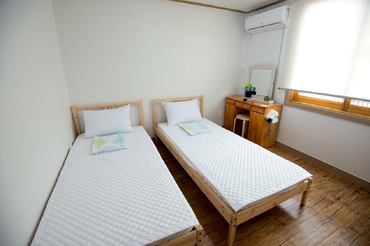 Jeju Masil Guesthouse מראה חיצוני תמונה