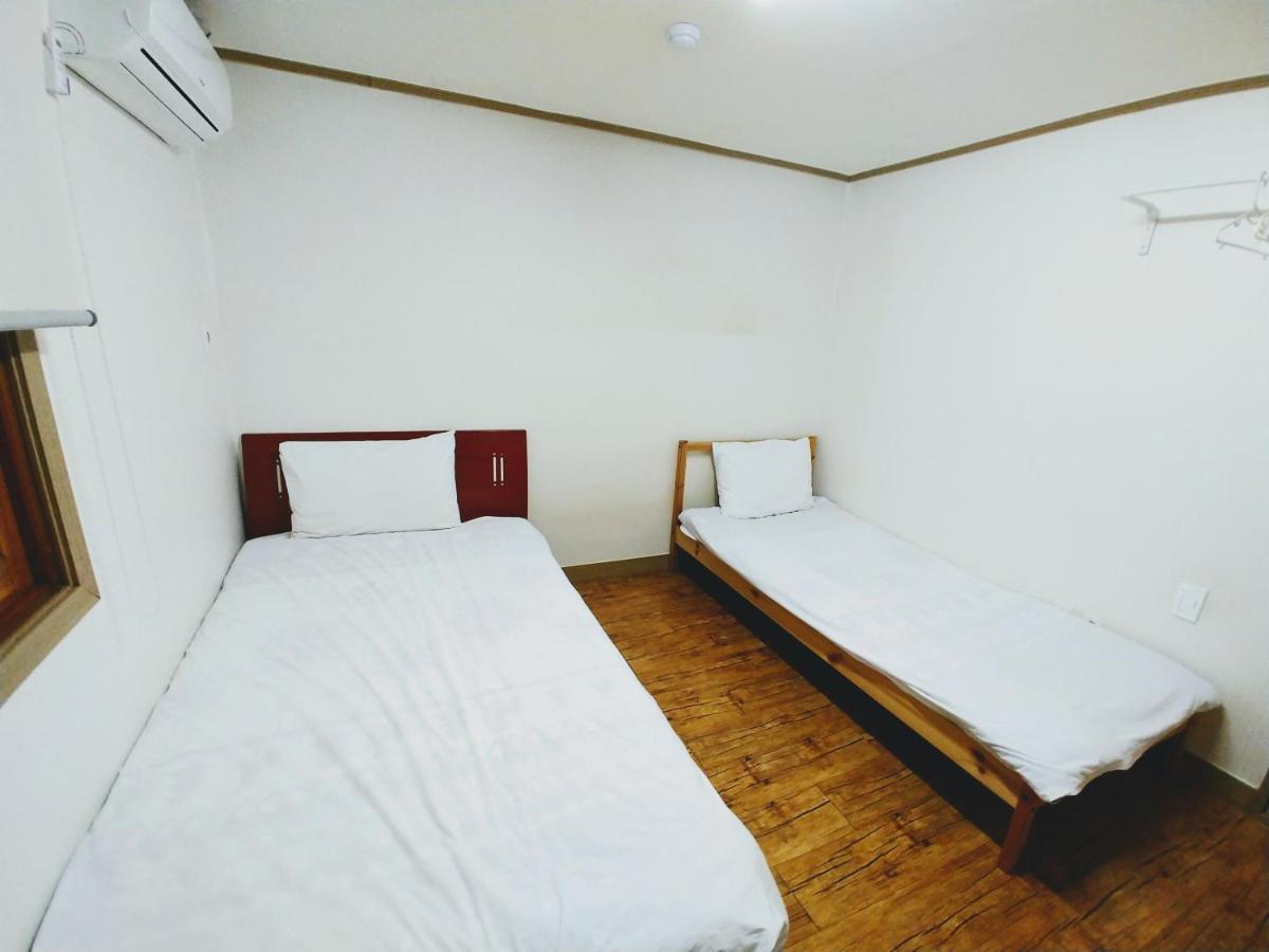 Jeju Masil Guesthouse מראה חיצוני תמונה